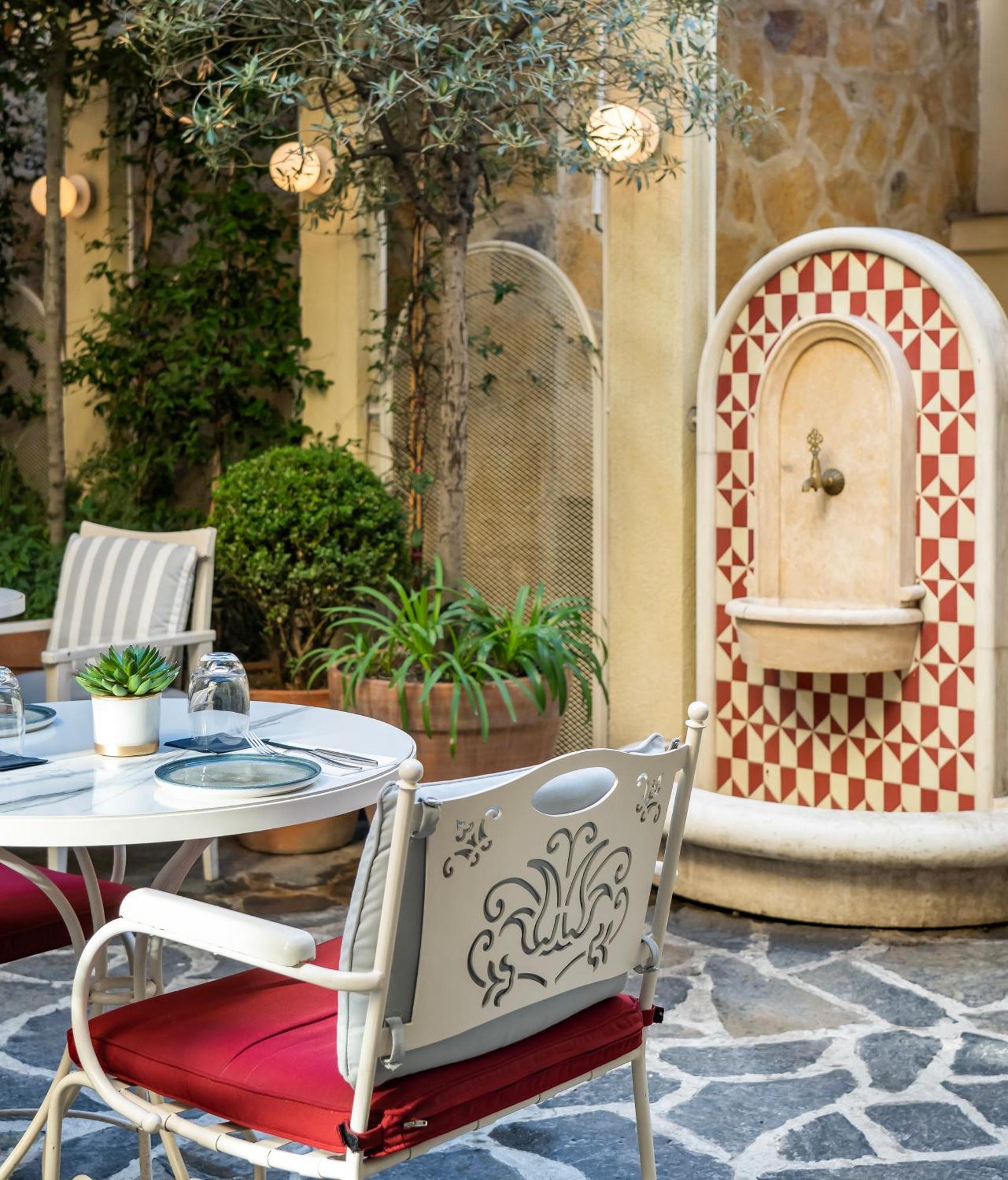 Ecole St. Pierre Hotel Стамбул Экстерьер фото