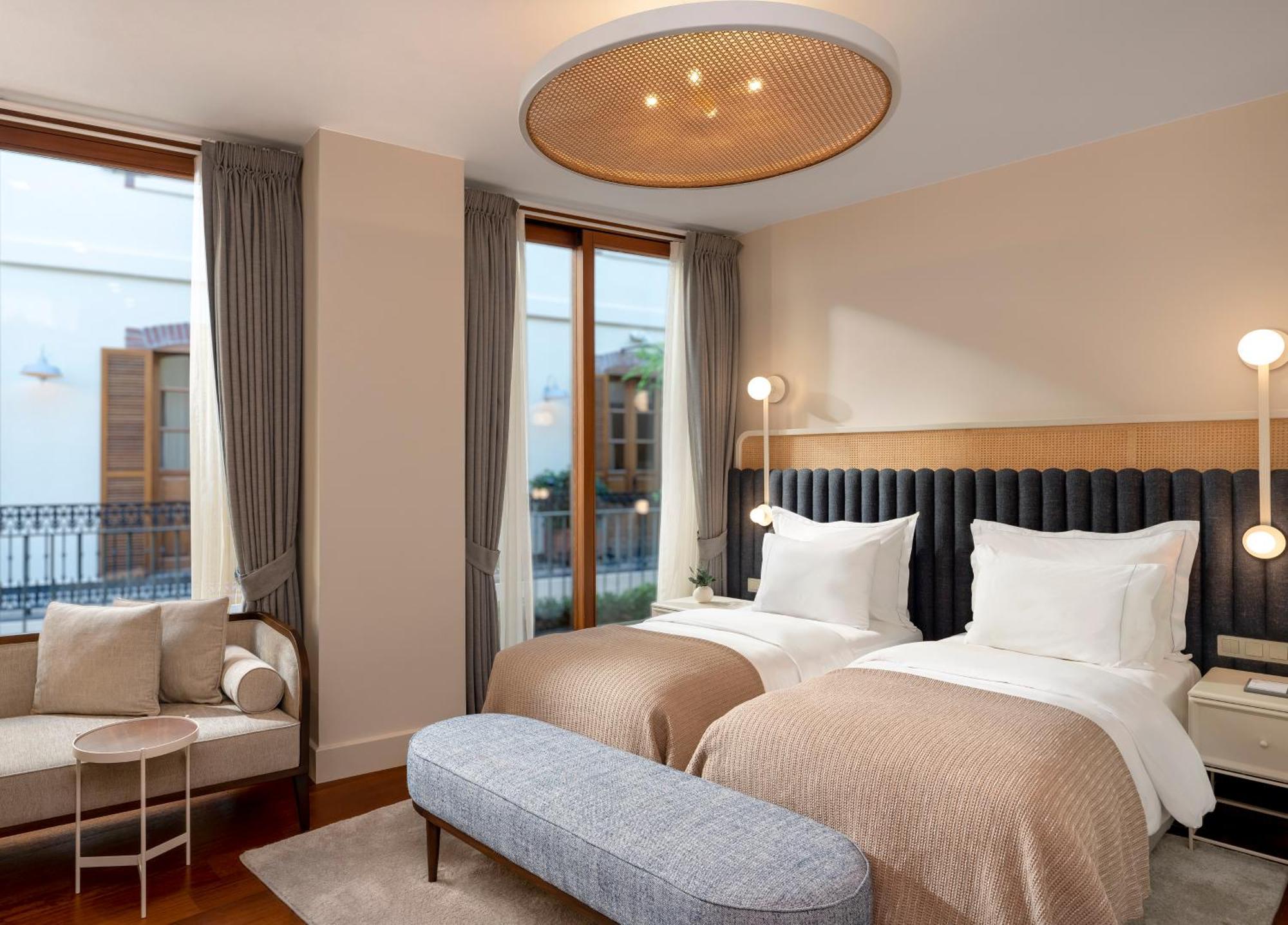 Ecole St. Pierre Hotel Стамбул Экстерьер фото