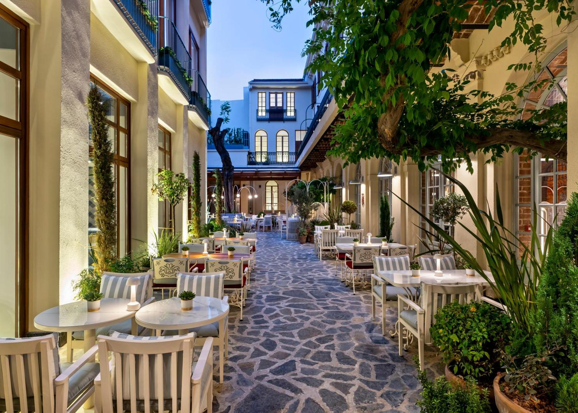 Ecole St. Pierre Hotel Стамбул Экстерьер фото